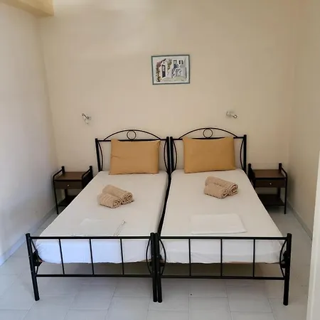 Polyxenis Lygia (Lefkada)