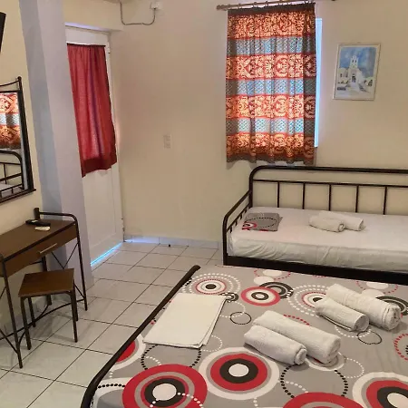 Aparthotel Polyxenis