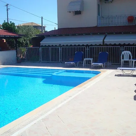 Polyxenis Aparthotel Lygia (Lefkada)